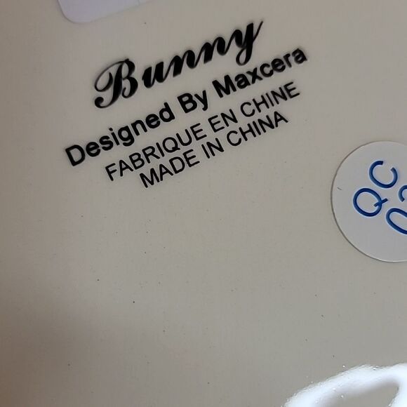 MAXCERA Easter Bunny Rabbit Large 12" White Scalloped Serving Bowl Spring - Picture 3 of 3